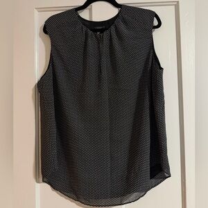 Ann Taylor Factory Black Patterned Sleeveless Blouse Large